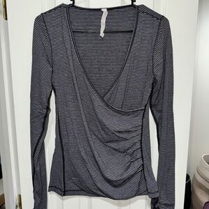 Lulu Lemon Long Sleeve- Size 8